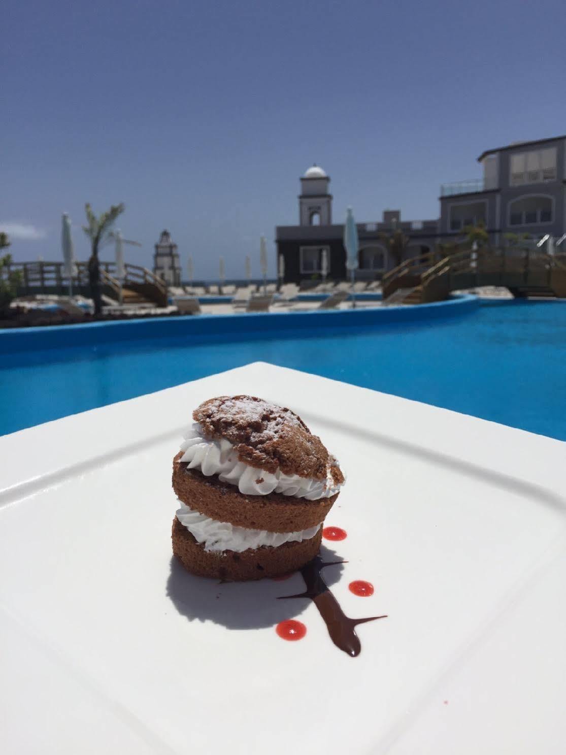 Royal Palm Resort & Spa (Adults Only) Playa De Esquinzo Dış mekan fotoğraf